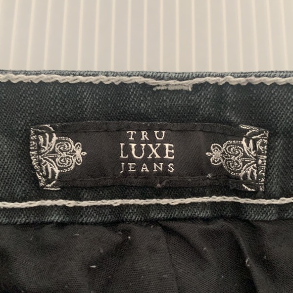 Women’s Black Tru Luxe Jeans - Picture 5 of 8